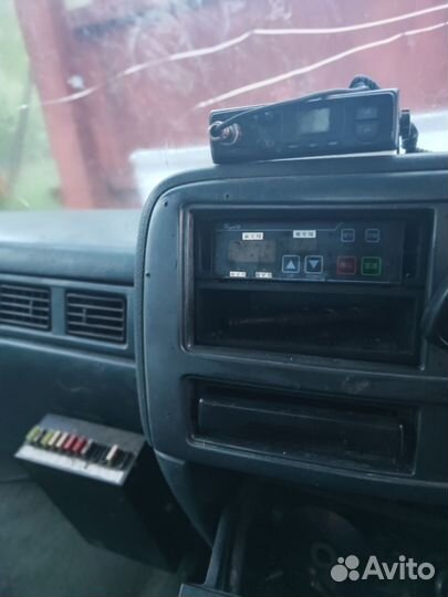 Nissan Diesel Condor, 2005