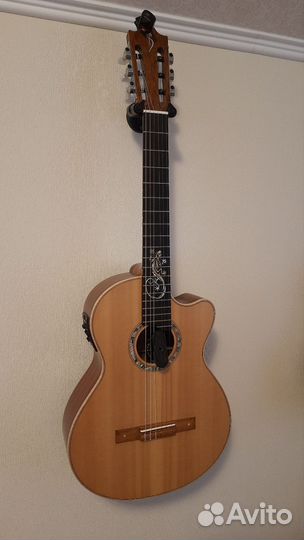 Гитара мастеровая