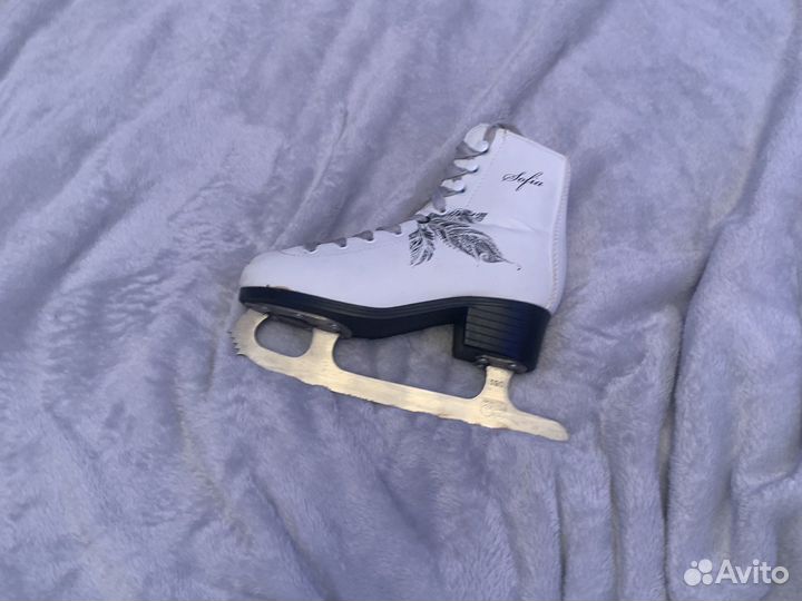 Коньки фигурные