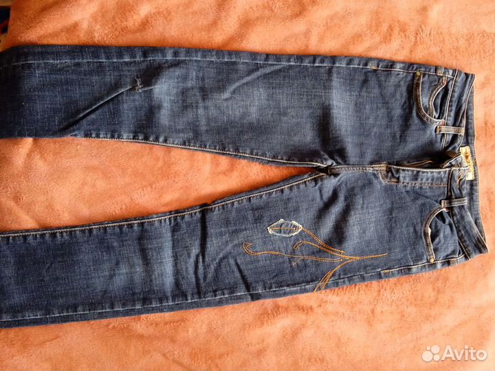 Джинсы
