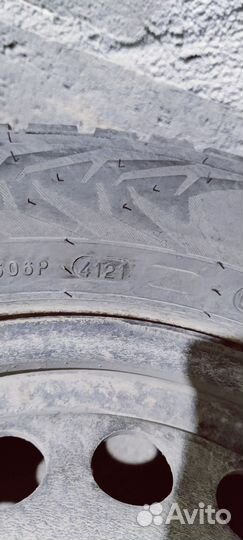 Колеса в сборе r15 зимние skoda и Фольксваген