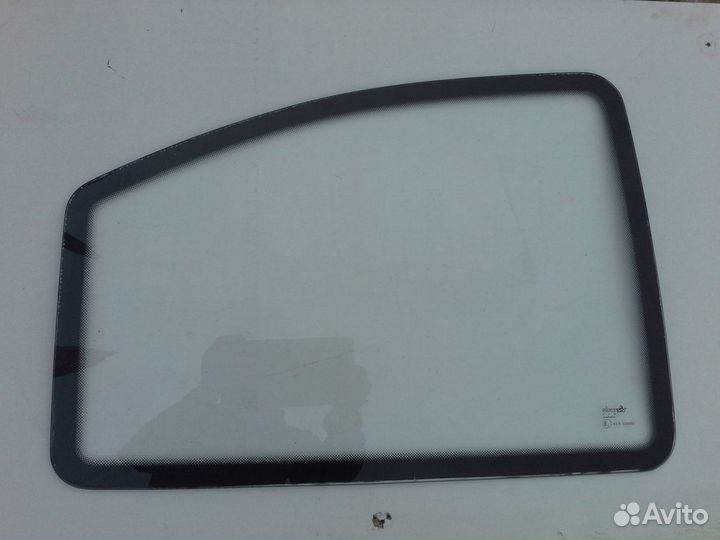 Opel Kadett E 3дв. стекло кузовное