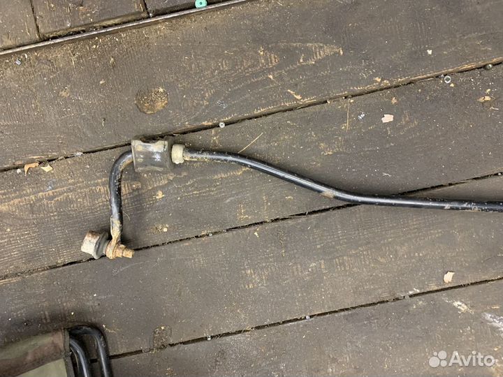 Subaru Tribeca B9 стабилизатор задний