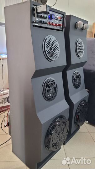 Мощный музыкальный центр с караоке и светомузыкой