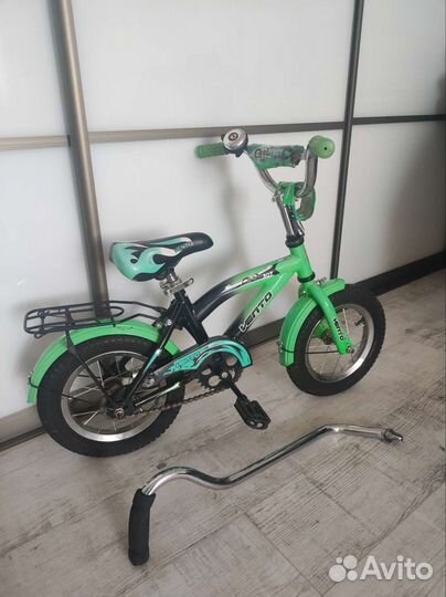 Детский велосипед с ручкой бу