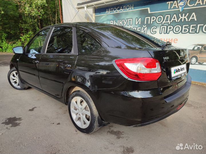 LADA Granta 1.6 AT, 2014, 71 937 км