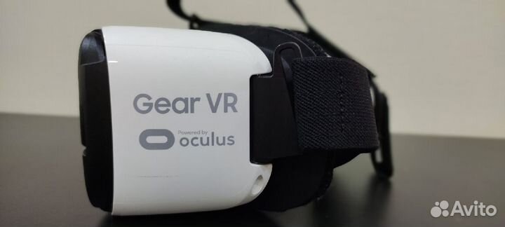 Очки виртуальной реальности Samsung Gear VR