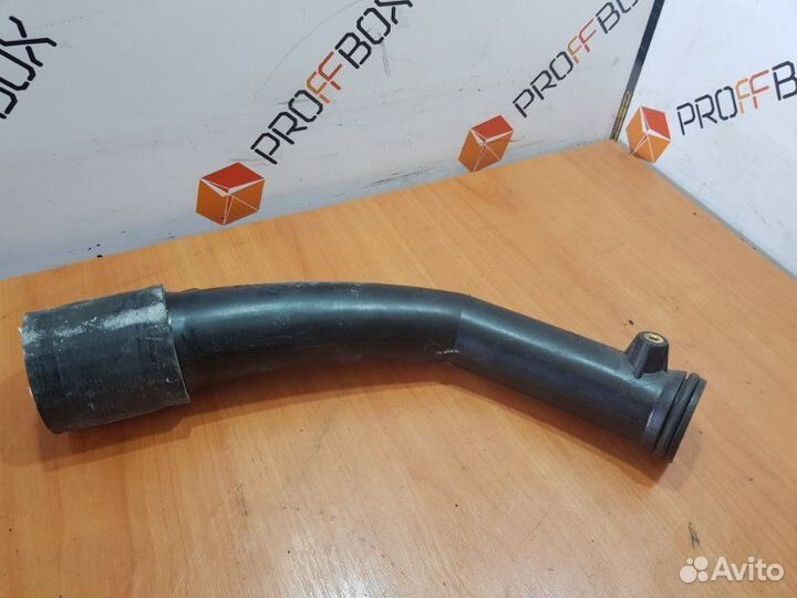 Патрубок интеркулера Mercedes C-Class W205 M274