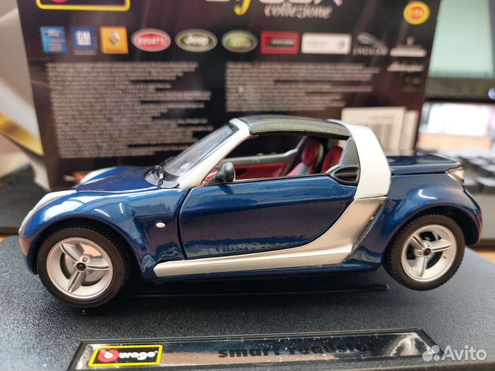 Коллекционная модель Smart Roadster 1:24
