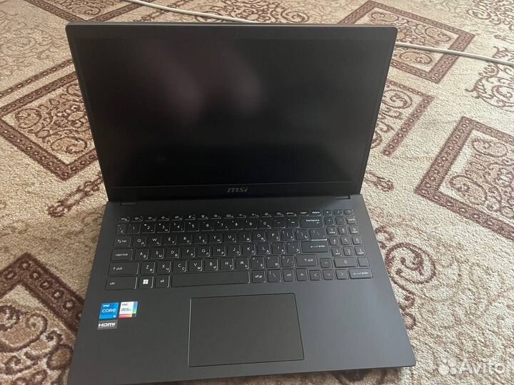 Ноутбук MSI modern 15
