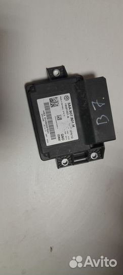 Блок управления парковочным тормозом VW Passat b7