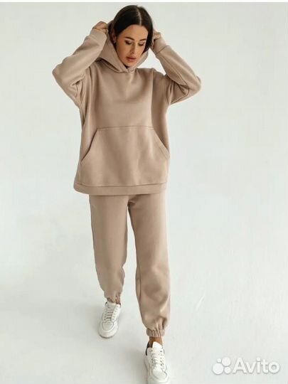 Костюм с начесом новый 48-50