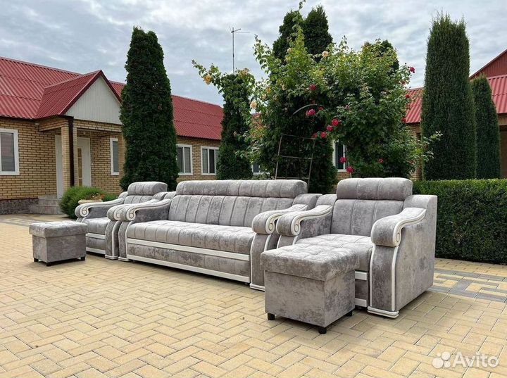 Диван в офис