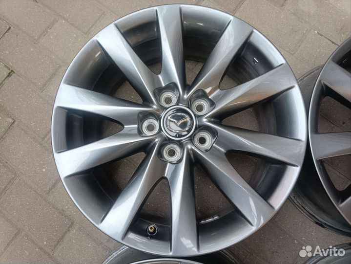 Оригинал Mazda r-17 (5x114,3) 4 шт. как новые