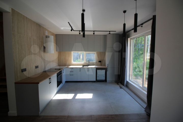 Дом 160 м² на участке 12 сот.