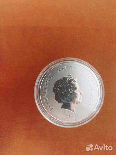 Серебряная инвестиционная монета Зеленый дракон