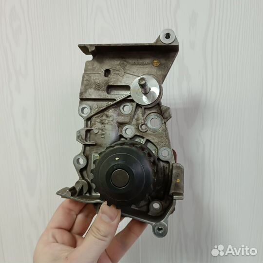 Помпа K7M812 Logan 2