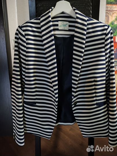 Пиджак женский