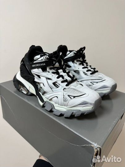 Balenciaga track 2 black white