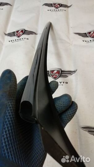 Молдинг лобового стекла Hyundai Santa Fe 2012-18г