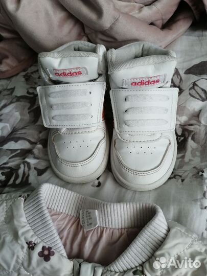 Куртка и красовки для девочки h&m и adidas