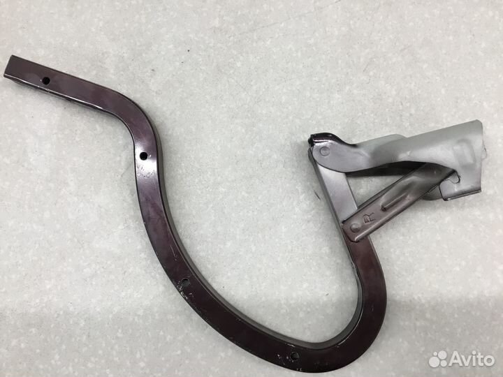 Петля крышки багажника Kia Cerato 2009-2013