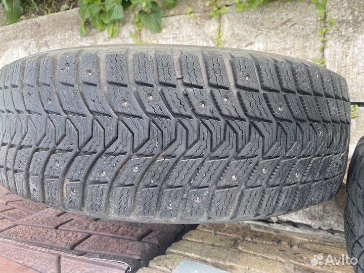 Michelin X-Ice North 3 215/65 R16 102H