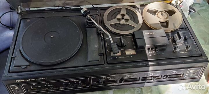 Музыкальный проигрыватель 