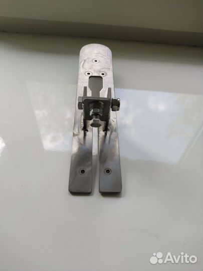 Держатель датчика эхолота garmin gt 56