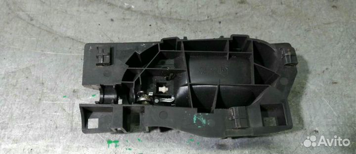 Ручка внутренняя двери передней правой citroen c3 1 (2002-2006) 1.4 9647164377