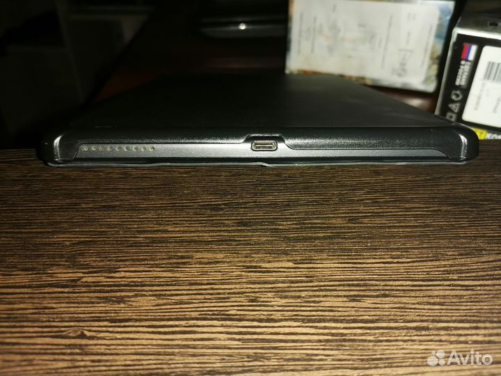 Планшет Lenovo