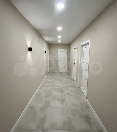 2-к. квартира, 64 м², 1/9 эт.