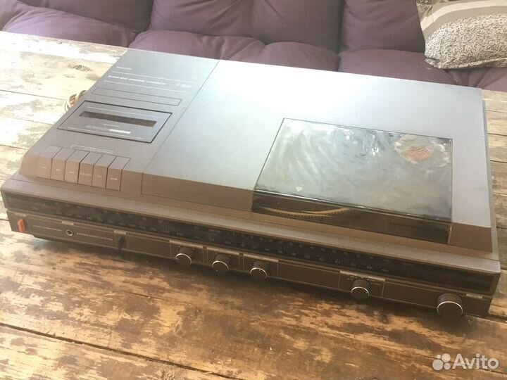 Музыкальный центр-проигрыватель philips f1141