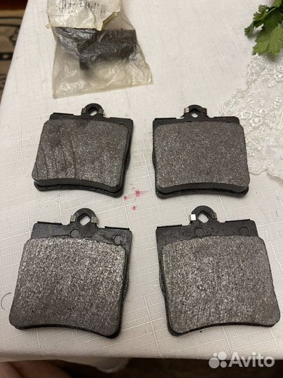 Тормозные колодки slk170 clk208 w202 w210 s210