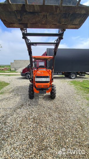 Мини-трактор Kubota GL201, 2004