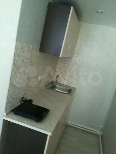 Комната 30 м² в 5-к., 1/2 эт.