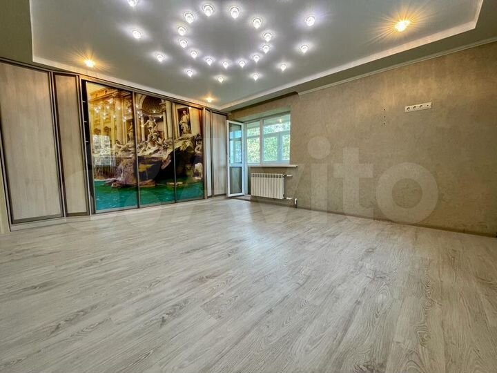 2-к. квартира, 55 м², 5/5 эт.