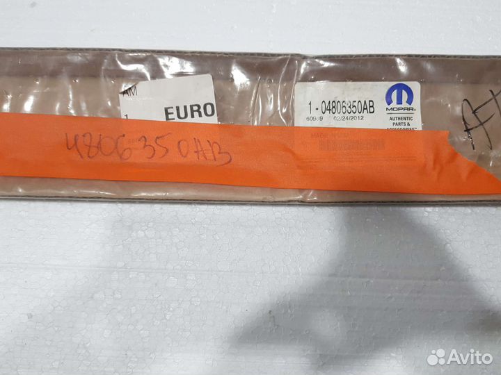 Молдинг двери зад прав chrysler нов ориг