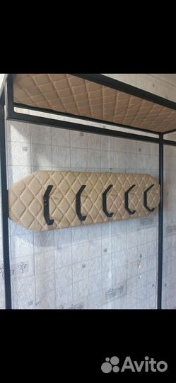 Вешалка в прихожую