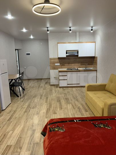 Квартира-студия, 40 м², 2/2 эт.