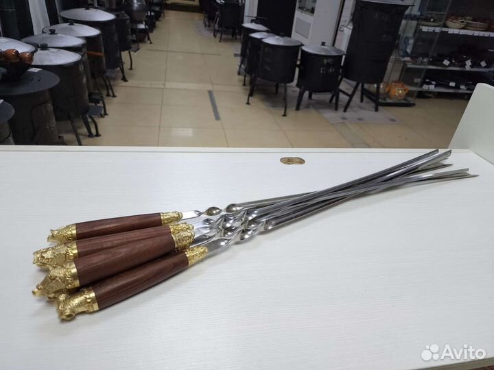 Набор шампуров подарочный литые головы животных