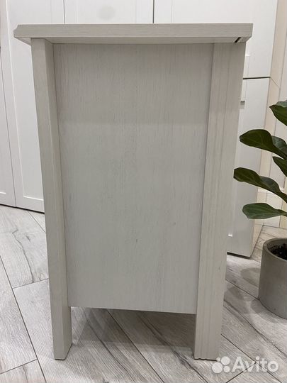 Тумба прикроватная Икеа brusali белая