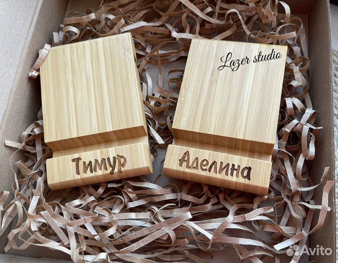 Подставка для телефона с именем или логотипом