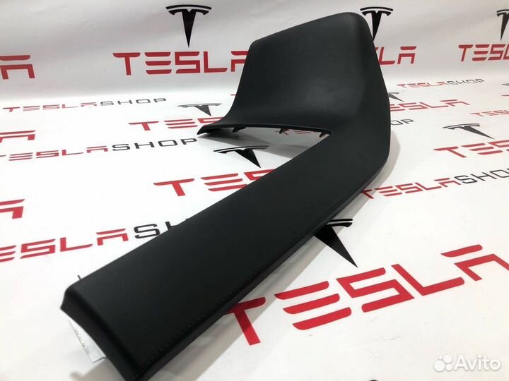 Накладка центральной панели Tesla Model S рест