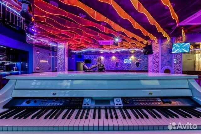 Белый рояль Medeli1000 в аренду