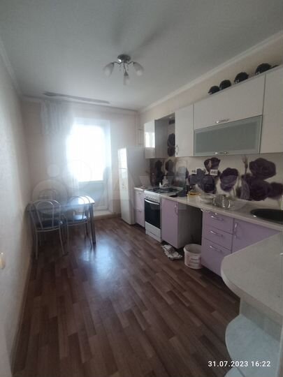 2-к. квартира, 54 м², 4/9 эт.