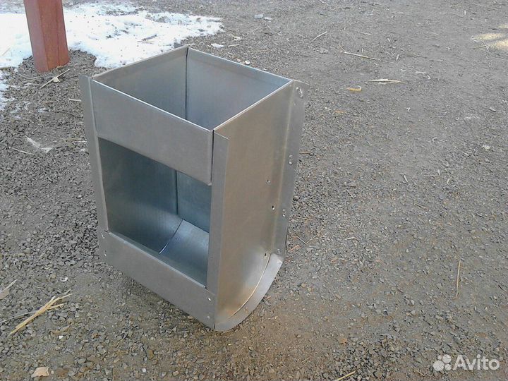 Кормушка бункерная