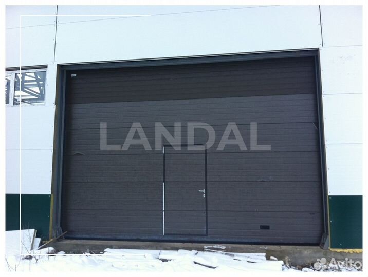 Секционные ворота