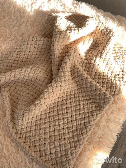 Вязание на заказ (игрушки, погремушки, пледы)