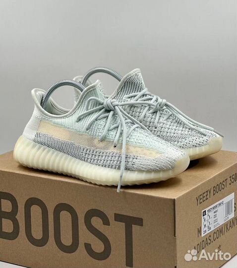 Кроссовки женские Adidas Yeezy Boost 350